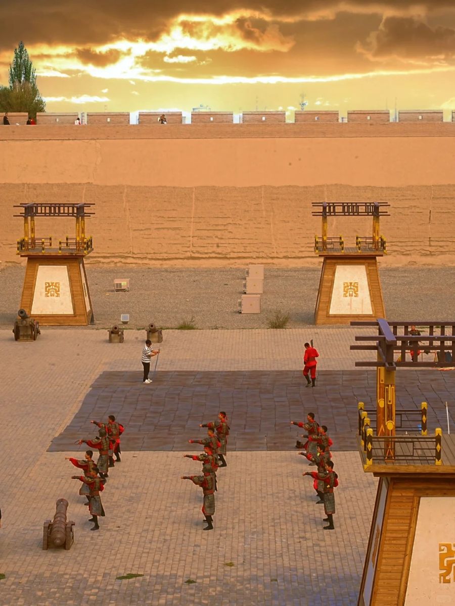 5-Day Gansu & Silk Road Essentials: Dunhuang & Rainbow Mountains Private Tour