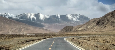 Golmud’s Hidden Wonder: Chaka Salt Lake – A Turquoise Dream on the Tibetan Plateau