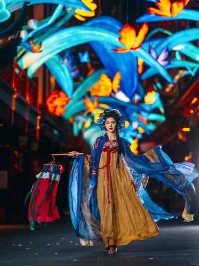 Yu Garden Shanghai: A Ming Dynasty Oasis Alive With Night Market Energy