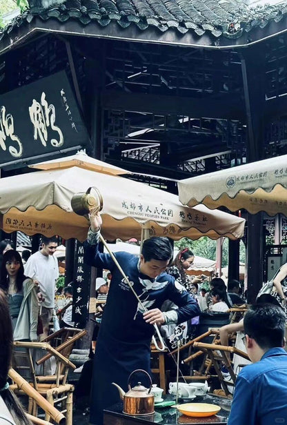 7-Day Sichuan Highlights Tour: Pandas, Giant Buddha & Jiuzhaigou