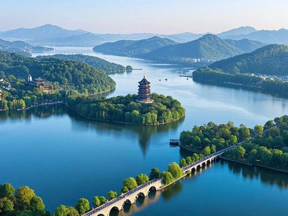 6-Day Eastern China Discovery: Shanghai, Suzhou & Wuzhen All-Inclusive Private Tour